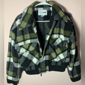 fashion nova flannel jacket, green/black/white